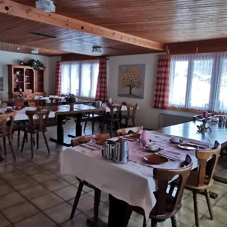 Panzió Ferienhaus Zur Vispu Saas-Balen