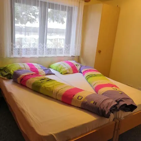 Panzió Ferienhaus Zur Vispu